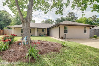 /international/us/789-sharon-hills-drive-biloxi-ms-110107503421/