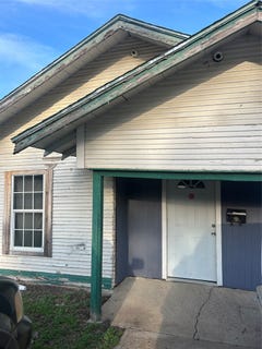 /international/us/2560-peak-street-fort-worth-tx-110106961577/