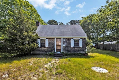 /international/us/38-south-street-south-yarmouth-ma-110100620786/