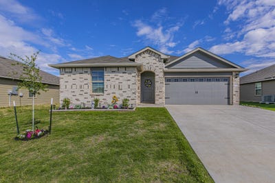 /international/us/7017-canadian-drive-china-spring-tx-110107195263/