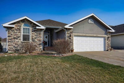 /international/us/1413-w-43rd-st-hays-ks-110106380435/