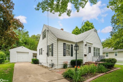 /international/us/2720-sunnyside-avenue-burlington-ia-110101003526/?lang=en
