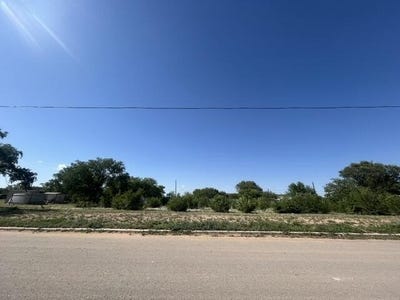 /international/us/2105-e-47th-street-lubbock-tx-110109054356/