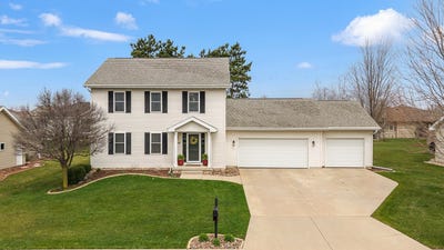 /international/us/2028-sandhill-drive-prairie-du-sac-wi-110107464320/