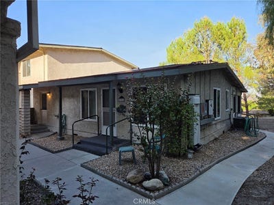 /international/us/19824-spanish-oak-drive-newhall-ca-110120060569/