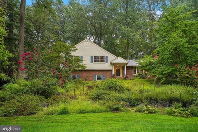 /international/us/726-old-state-road-berwyn-pa-110120582987/
