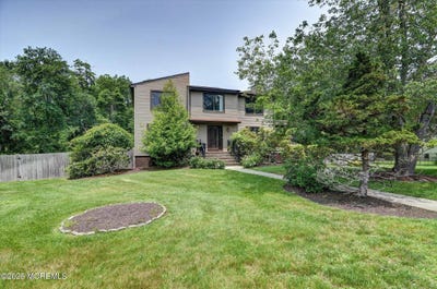/international/us/19-northwoods-road-ocean-twp-nj-110100193675/