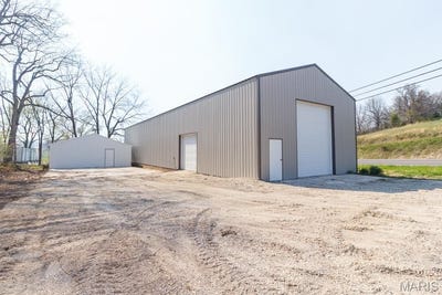/international/us/18826-highway-64-lebanon-mo-110098912174/