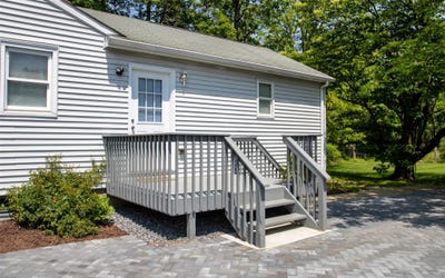 /international/us/80-albany-post-road-newburgh-ny-110100625446/