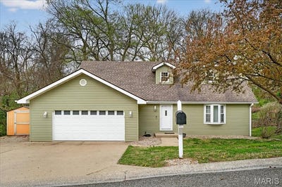 /international/us/523-western-avenue-collinsville-il-110106983424/