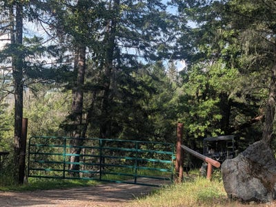 /international/us/7020-dos-rios-road-laytonville-ca-110107932800/