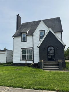 /international/us/10900-vernon-avenue-garfield-heights-oh-110107717485/