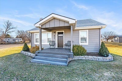 /international/us/435-w-garfield-ave-glenns-ferry-id-110096895226/