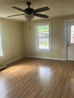 /international/us/72-tyree-lane-evarts-ky-110107731919/