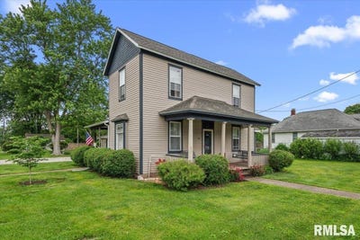 /international/us/133-w-springer-street-divernon-il-110108118673/