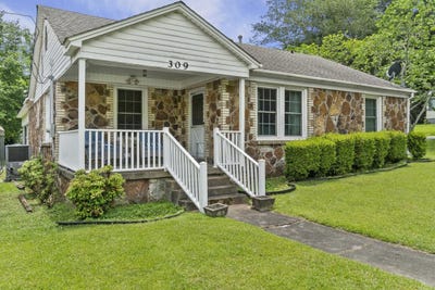 /international/us/309-w-cleveland-st-bald-knob-ar-110108666229/