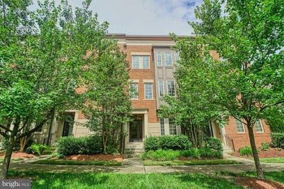 /international/us/22816-goldsborough-terrace-brambleton-va-110100776320/