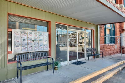 /international/us/202-n-main-st-n-taylor-tx-110120133454/