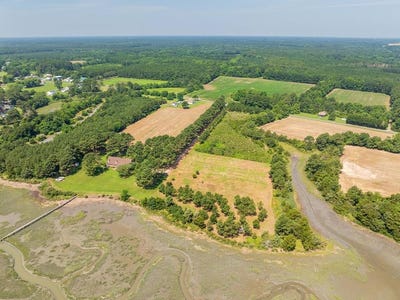/international/us/bunting-point-rd-lot-0-wachapreague-va-110099665925/