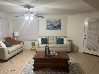 /international/us/7255-e-snyder-road-tucson-az-110107628537/