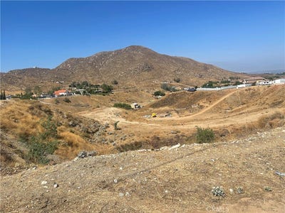 /international/us/7111-luane-trail-colton-ca-110098255419/