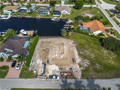 /international/us/14740-caleb-drive-fort-myers-fl-110120637212/