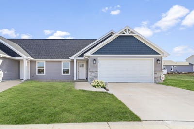 /international/us/365-lilac-lane-stoughton-wi-110100774910/