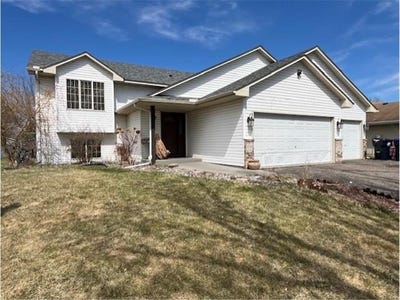 /international/us/4765-park-drive-monticello-mn-110106563487/
