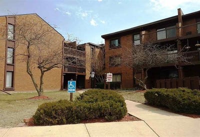 /international/us/2929-sunnyside-dr-unit-123b-rockford-il-110103761540/