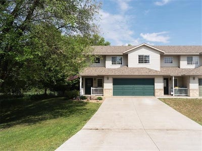 /international/us/115-n-hickory-street-royalton-mn-110108474578/