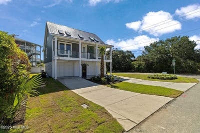 /international/us/300-georgia-avenue-carolina-beach-nc-110110422296/