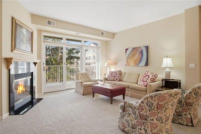 /international/us/5250-grandview-square-edina-mn-110106356213/