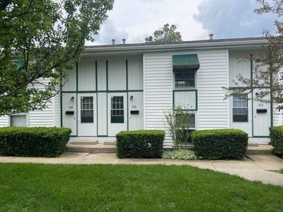 /international/us/350-college-street-crystal-lake-il-110107334263/