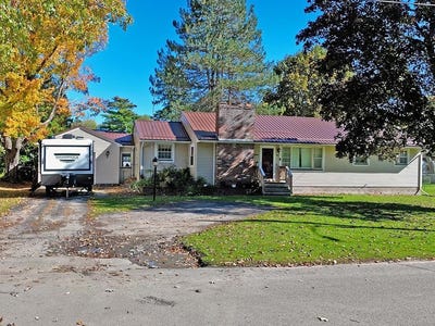 /international/us/18-cleaveland-avenue-canton-ny-110120482178/