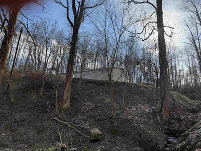 /international/us/2439-co-rd-21-ironton-oh-110097902602/
