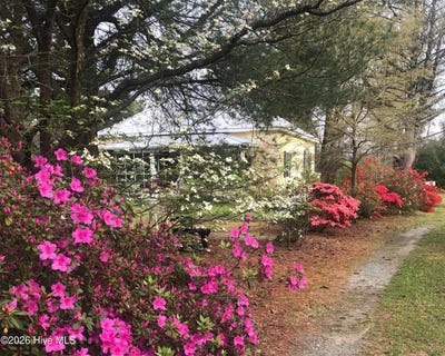 /international/us/1560-register-sutton-road-rose-hill-nc-110103415557/