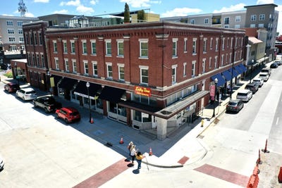 /international/us/400-e-walnut-street-springfield-mo-110108017421/