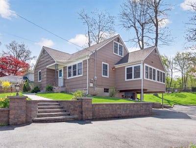 /international/us/98-greenbush-road-tappan-ny-110107725251/