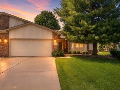 /international/us/46839-scotch-pine-lane-macomb-mi-110108999351/