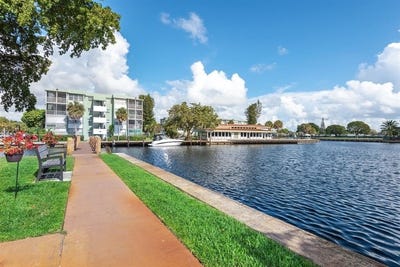 /international/us/2731-taft-street-hollywood-fl-110107783644/
