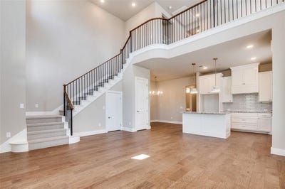 /international/us/8044-thomas-crossing-north-richland-hills-tx-110093543919/
