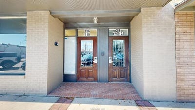 /international/us/206-n-main-street-n-bryan-tx-110106269471/