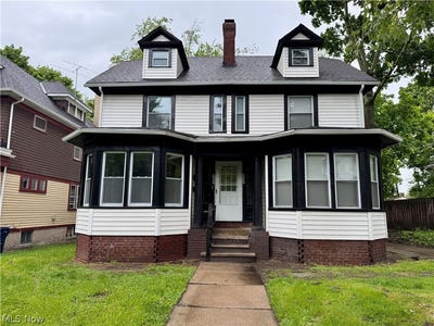 /international/us/3235-oak-road-cleveland-heights-oh-110103678183/