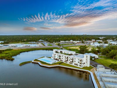 /international/us/1302-magnolia-street-gulfport-ms-110100447961/
