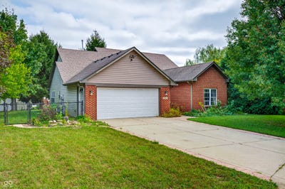 /international/us/1545-black-oak-court-franklin-in-110119956856/