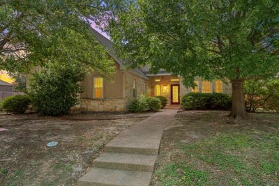 /international/us/17015-stonebriar-road-woodway-tx-110119907090/