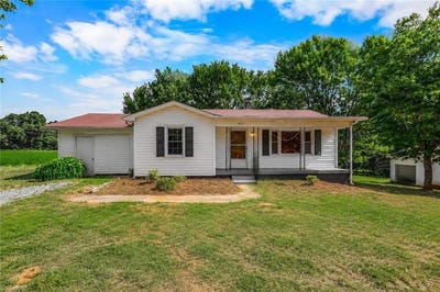 /international/us/2832-sizemore-road-yadkinville-nc-110109230305/