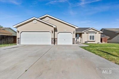 /international/us/431-mallard-ave-mountain-home-id-110107841454/
