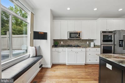 /international/us/2119-21st-road-n-arlington-va-110101028935/