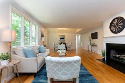 /international/us/9-pebble-beach-avenue-mashpee-ma-110100678023/